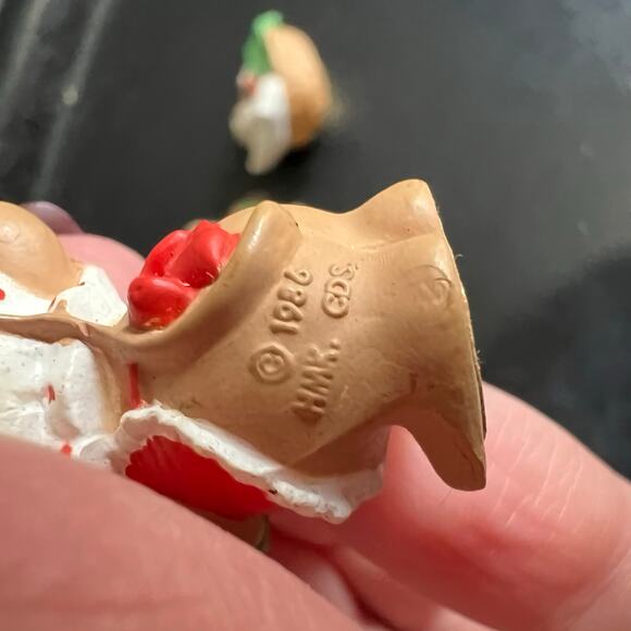 Lot of 4 Vintage 1986 Hallmark Merry Miniatures: Mr Mrs Mouse, Dog, Sleeping - Picture 11 of 11